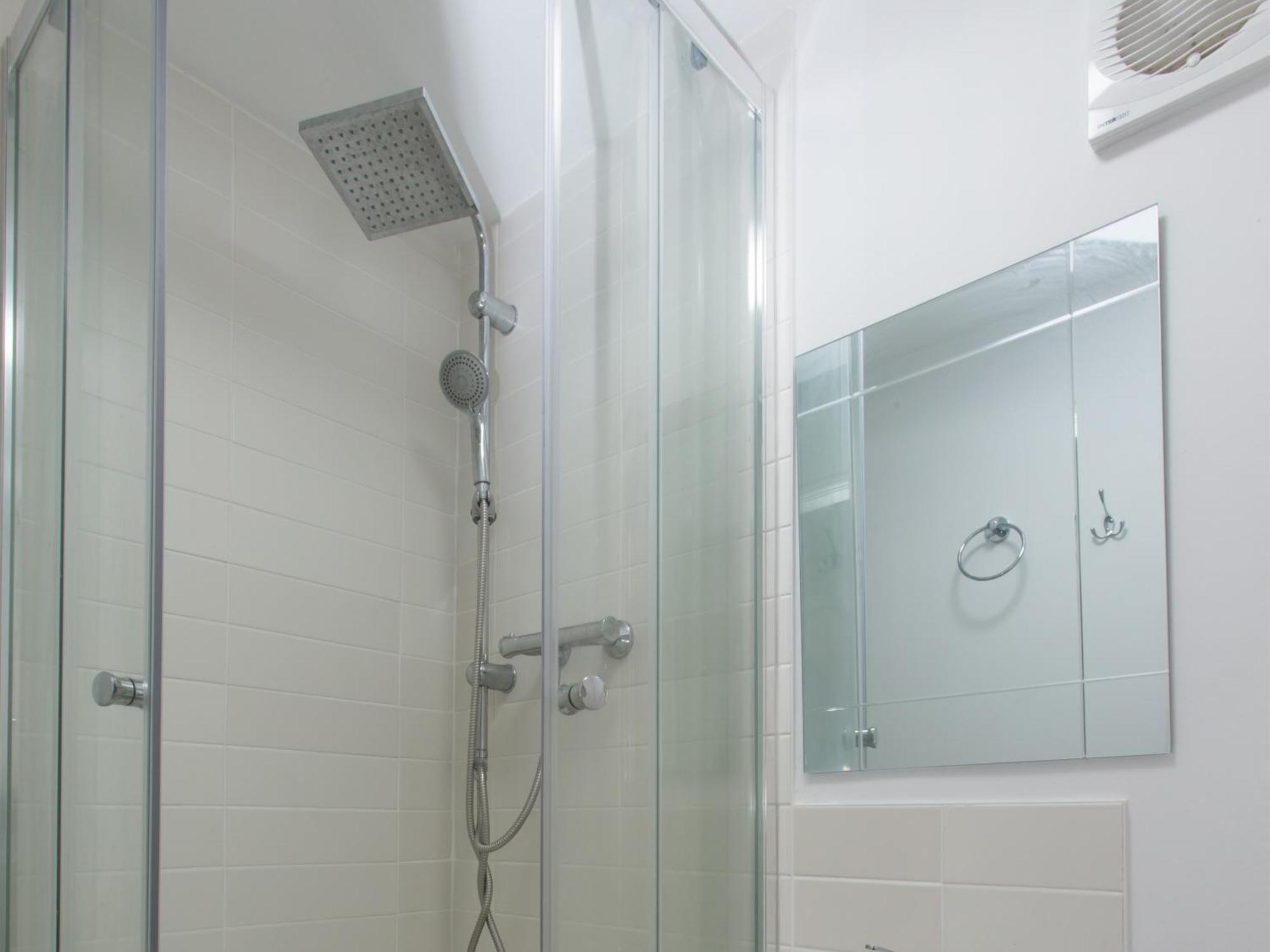 Townhouse @ West Avenue Crewe Bed & Breakfast Ruang foto